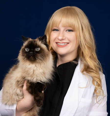 Dr. Jessica Belaen, DVM